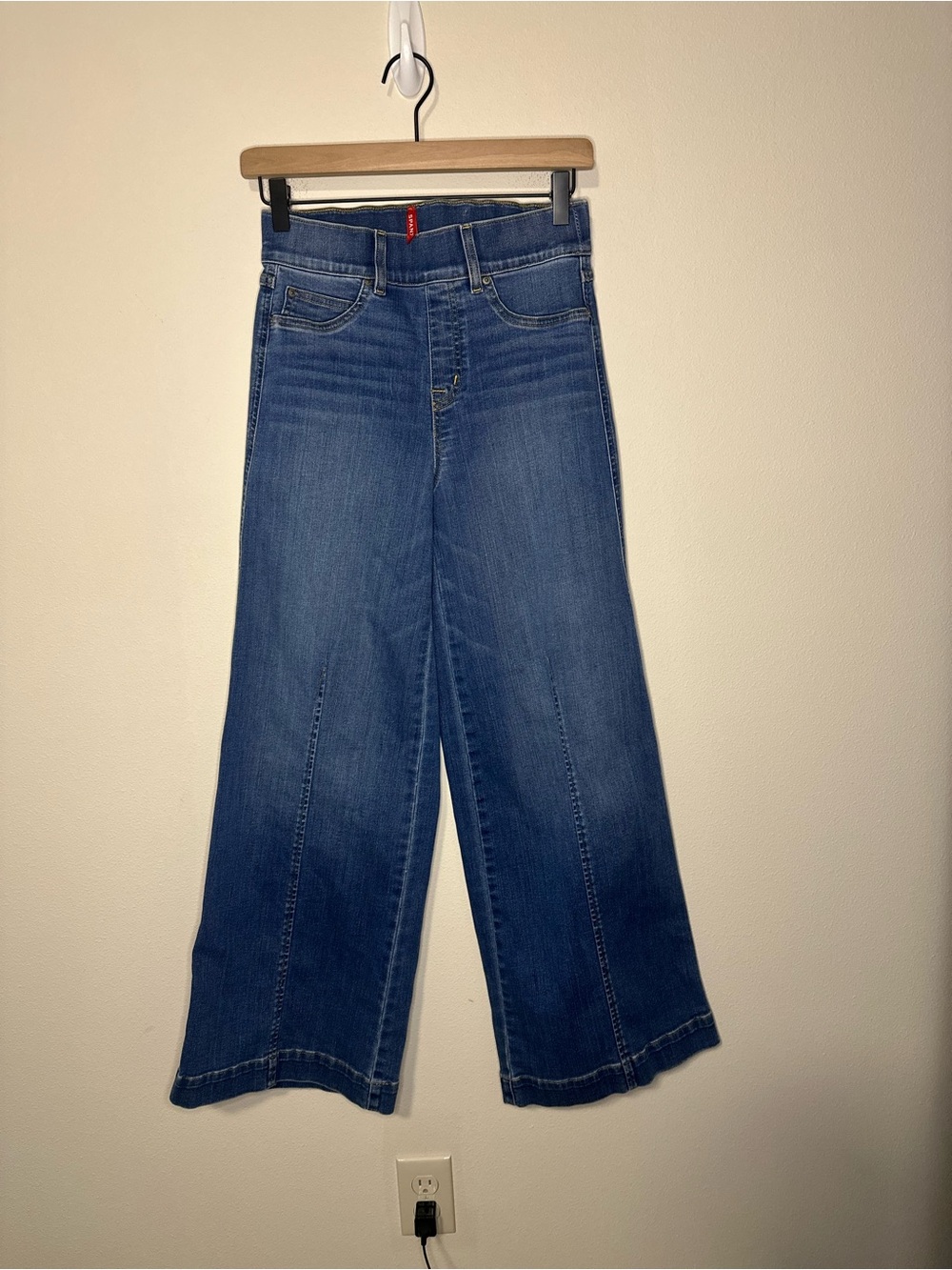 Spanx Seamed-Front Wide-Leg Jeans 20407Q size small petite vintage indigo - Picture 11 of 12